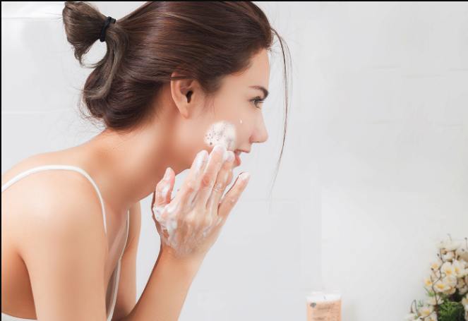 Beneficios de una correcta limpieza facial